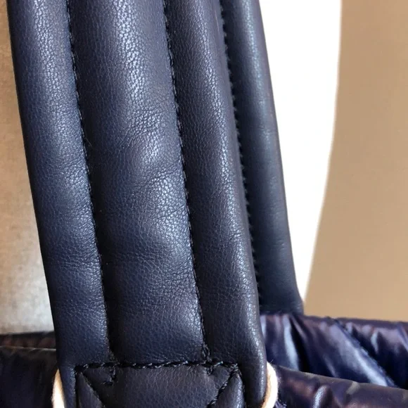 NWOT Madison West puffy quilted tote bag, reversible blue/gray - Picture 5 of 5